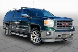GMC Sierra 1500 2015 4x4 SLT 4dr Crew Cab 5.8 ft. CB