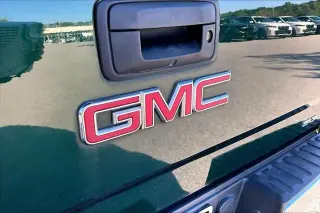GMC Sierra 1500 2015 4x4 SLT 4dr Crew Cab 5.8 ft. CB