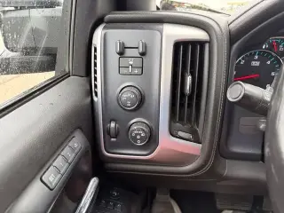 GMC Sierra 1500 2018 4x4 SLT 4dr Crew Cab 5.8 ft. SB