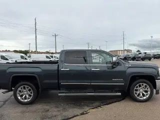 GMC Sierra 1500 2018 4x4 SLT 4dr Crew Cab 5.8 ft. SB