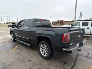 GMC Sierra 1500 2018 4x4 SLT 4dr Crew Cab 5.8 ft. SB