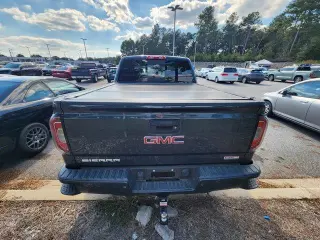 GMC Sierra 1500 2017 4x4 SLT 4dr Crew Cab 5.8 ft. SB