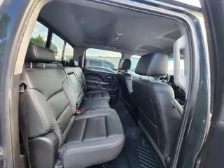 GMC Sierra 1500 2017 4x4 SLT 4dr Crew Cab 5.8 ft. SB