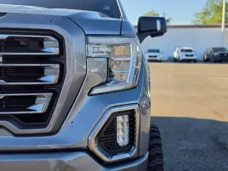 GMC Sierra 1500 2019 4x4 AT4 4dr Cabina de Tripulación 5.8 ft. CB