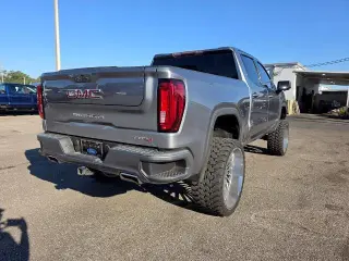 GMC Sierra 1500 2019 4x4 AT4 4dr Cabina de Tripulación 5.8 ft. CB
