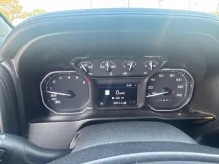 GMC Sierra 1500 2019 4x4 AT4 4dr Cabina de Tripulación 5.8 ft. CB