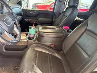 GMC Sierra 1500 2020 4x2 Denali 4p. Cabina de Tripulacion de 5 Puertas 5.8 ft. SB