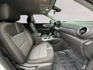 Chevrolet Blazer 2025 LT 4dr SUV con 2LT