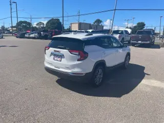 GMC Terrain 2022 AWD SLT 4dr SUV