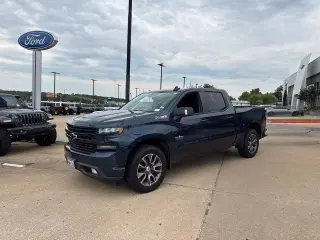 Chevrolet Silverado 1500 2020 4x4 RST 4p. Cabina de Tripulacion Crew Cab 5.8 ft. SB