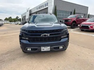 Chevrolet Silverado 1500 2020 4x4 RST 4p. Cabina de Tripulacion Crew Cab 5.8 ft. SB