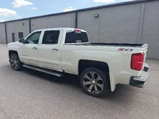 Chevrolet Silverado 1500 2016 4x4 LTZ 4dr Crew Cab 5.8 ft. SB