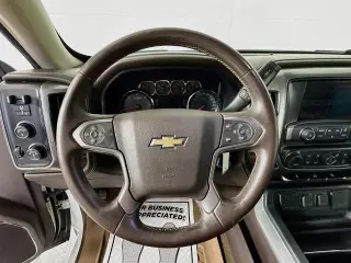 Chevrolet Silverado 1500 2017 4x4 LTZ 4p. Cabina de Tripulação Estándar 5.8 ft. SB