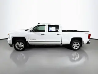 Chevrolet Silverado 1500 2017 4x4 LTZ 4p. Cabina de Tripulação Estándar 5.8 ft. SB