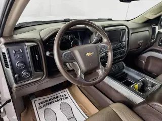 Chevrolet Silverado 1500 2017 4x4 LTZ 4p. Cabina de Tripulação Estándar 5.8 ft. SB