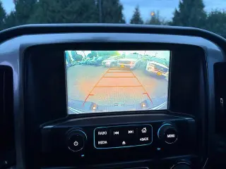 Chevrolet Silverado 1500 2017 4x4 LT 4p Puerta trasera Cabina de tripulación