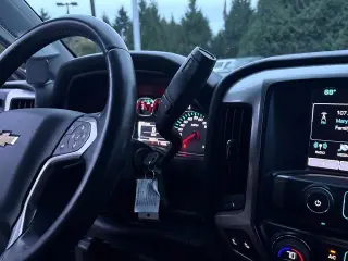 Chevrolet Silverado 1500 2017 4x4 LT 4p Puerta trasera Cabina de tripulación