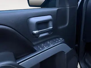 Chevrolet Silverado 1500 2017 4x4 LT 4p Puerta trasera Cabina de tripulación