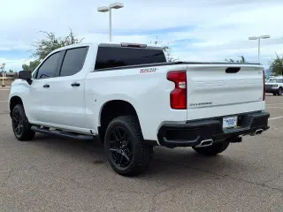 Chevrolet Silverado 1500 2023 4x4 LT Trail Boss 4dr Crew Cab 5.8 ft. SB
