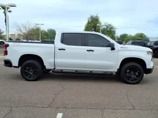 Chevrolet Silverado 1500 2023 4x4 LT Trail Boss 4dr Crew Cab 5.8 ft. SB
