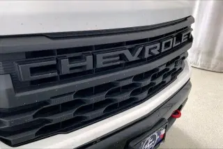 Chevrolet Silverado 1500 2024 4x4 Custom Trail Boss 4p Crew Cab 6.6 ft. SB