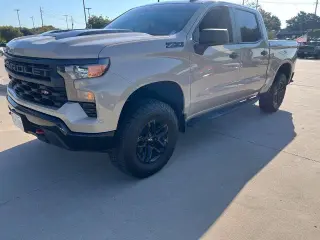 Chevrolet Silverado 1500 2022 4x4 Custom Trail Boss 4dr Cabina de Tripulacion 5.8 pies ST