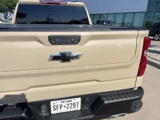 Chevrolet Silverado 1500 2022 4x4 Custom Trail Boss 4dr Cabina de Tripulacion 5.8 pies ST