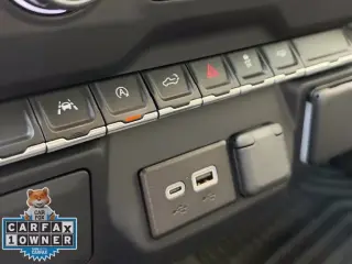 Chevrolet Silverado 1500 2024 4x2 Custom Cabina Doble 4 pnas. Cama Corta de 5.8 pies