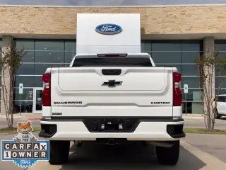 Chevrolet Silverado 1500 2024 4x2 Custom Cabina Doble 4 pnas. Cama Corta de 5.8 pies