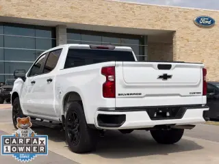 Chevrolet Silverado 1500 2024 4x2 Custom Cabina Doble 4 pnas. Cama Corta de 5.8 pies