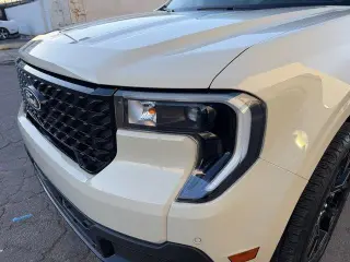 Ford Maverick 2025 AWD Lariat 4 puertas SuperCrew caja corta de 4.5 pies