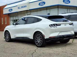 Ford Mustang Mach-E 2023 AWD GT de 4 puertas SUV