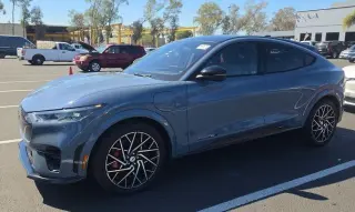 Ford Mustang Mach-E 2023 AWD GT de 4 puertas SUV