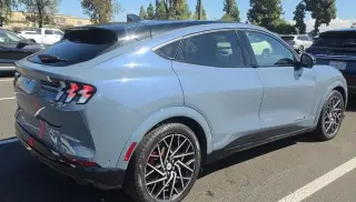 Ford Mustang Mach-E 2023 AWD GT de 4 puertas SUV