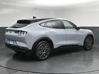Ford Mustang Mach-E 2024 SUV de 4 puertas AWD Premium