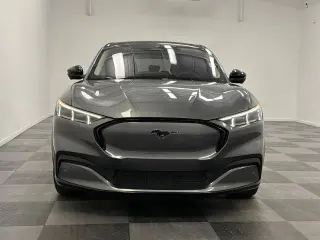 Ford Mustang Mach-E 2023 AWD Premium SUV de 4 puertas