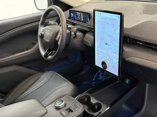 Ford Mustang Mach-E 2023 AWD Premium SUV de 4 puertas