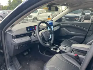Ford Mustang Mach-E 2024 AWD Premium 4dr SUV