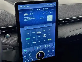 Ford Mustang Mach-E 2023 AWD Premium 4dr SUV