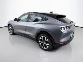 Ford Mustang Mach-E 2023 AWD Premium 4dr SUV