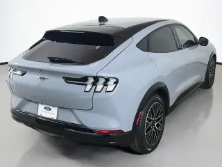 Ford Mustang Mach-E 2024 AWD Premium SUV de 4 puertas