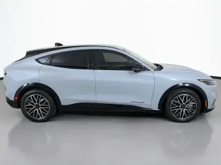 Ford Mustang Mach-E 2024 AWD Premium SUV de 4 puertas