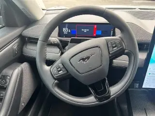 Ford Mustang Mach-E 2023 AWD Premium SUV de 4 puertas