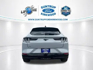 Ford Mustang Mach-E 2023 AWD Premium SUV de 4 puertas