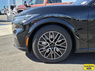Ford Mustang Mach-E 2024 AWD Premium 4dr SUV