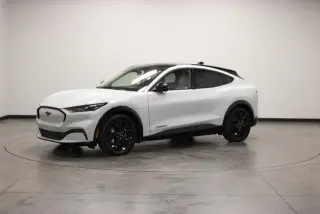 Ford Mustang Mach-E 2023 AWD Premium 4p SUV