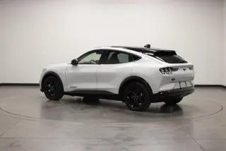 Ford Mustang Mach-E 2023 AWD Premium 4p SUV