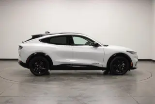Ford Mustang Mach-E 2023 AWD Premium 4p SUV