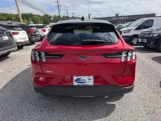 Ford Mustang Mach-E 2023 SUV de 4 puertas Premium AWD