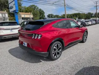 Ford Mustang Mach-E 2023 SUV de 4 puertas Premium AWD